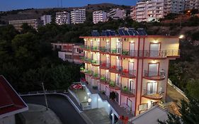 Unico Aparthotel